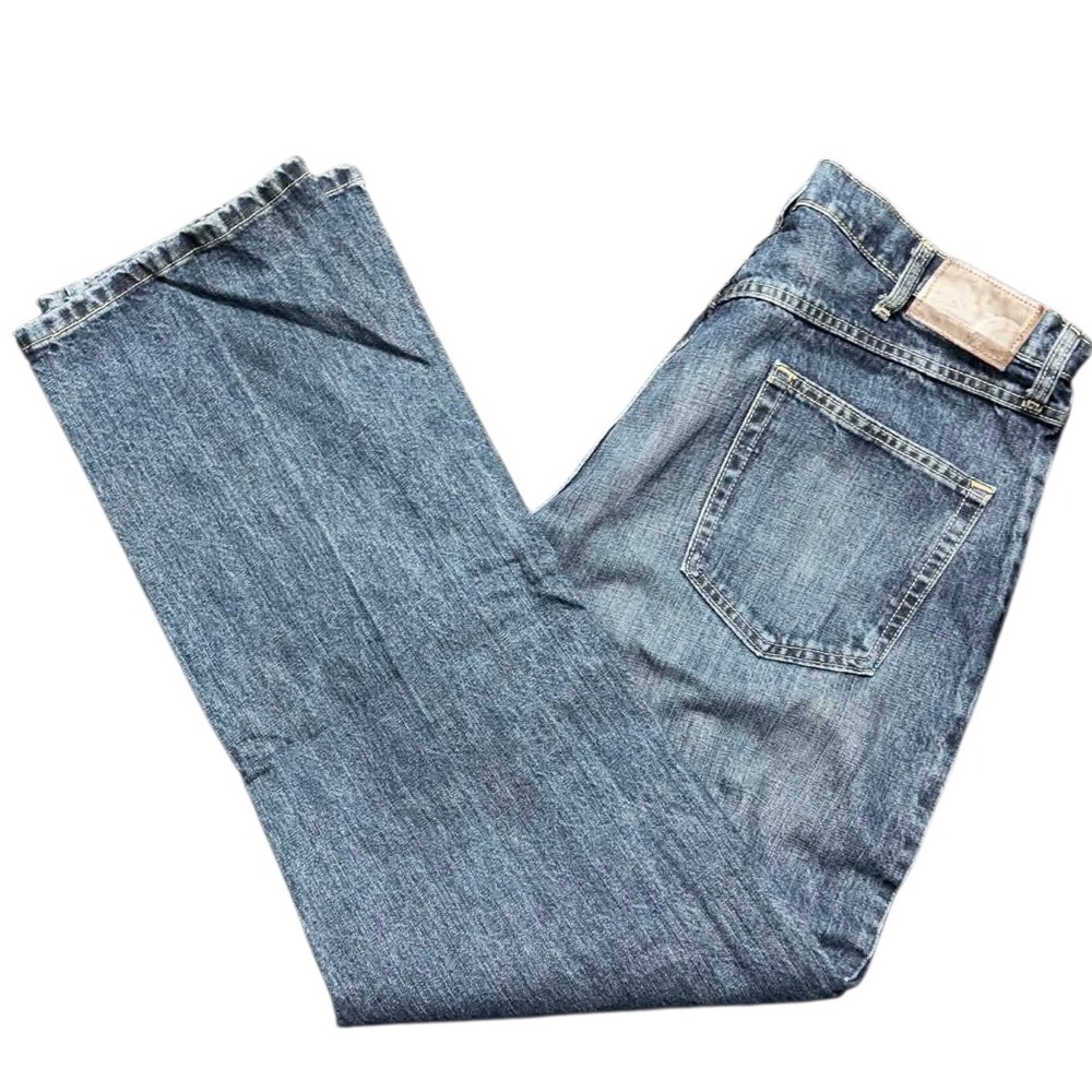 Magellan Outdoors Mens Straight Leg Blue Denim Jeans 38x32 Medium Wash Cotton